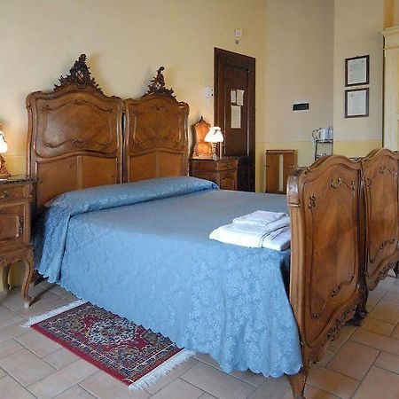 Agriturismo Le Due Torri Torre Quadrano Spello Eksteriør bilde