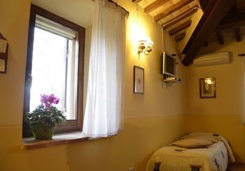Agriturismo Le Due Torri Torre Quadrano Spello Eksteriør bilde